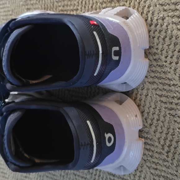 On Running Dark Blue and Light Purple Shoes - Picture 4 of 7